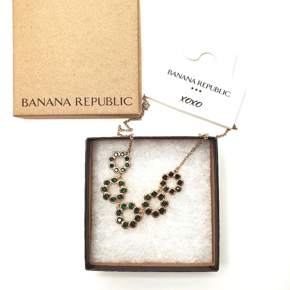 BANANA REPUBLIC Necklace Gem Circle Green